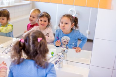 Waschraum der Kindertagesstätte Sankt Hildegard in Memmingen